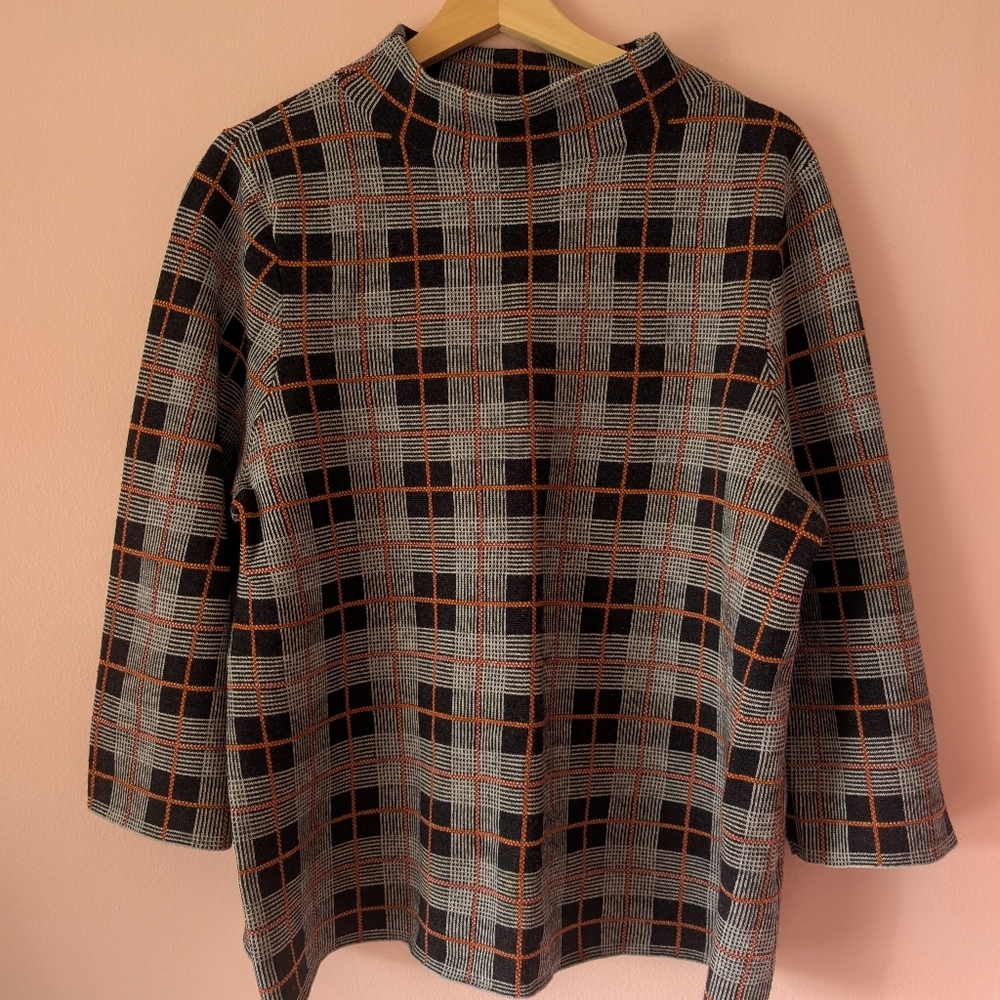 Gently Used Pendleton 100% Merino Plaid Navy And Grey Sweater